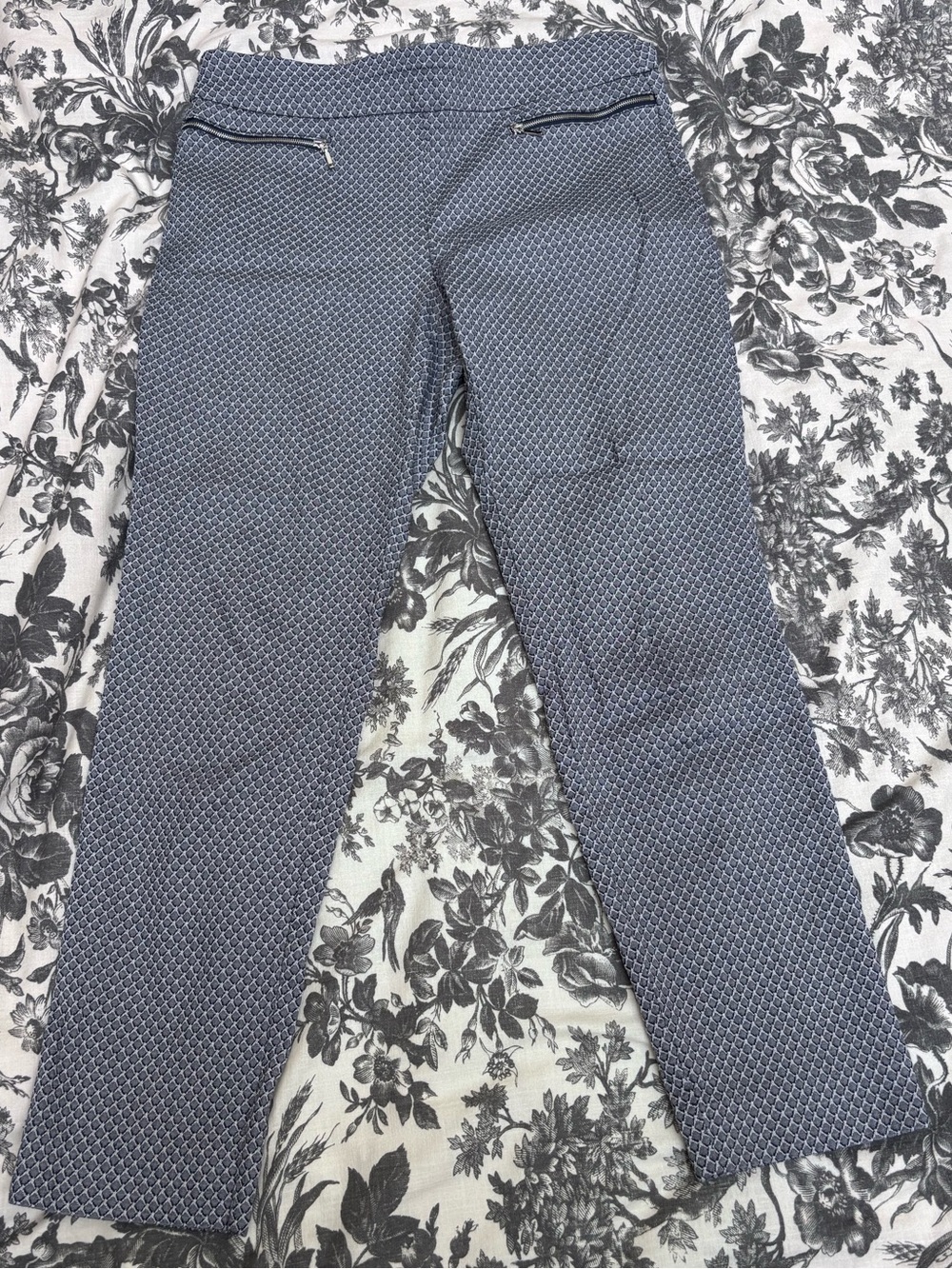 Van Heusen Women’s Slim Stretch Pants in Blue Pattern